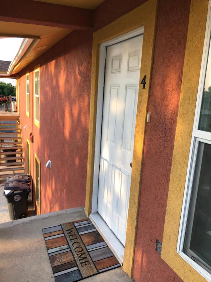 The Rustic @ Paseo De Encinal Dr # 4 Apartment Eagle Pass Bagian luar foto